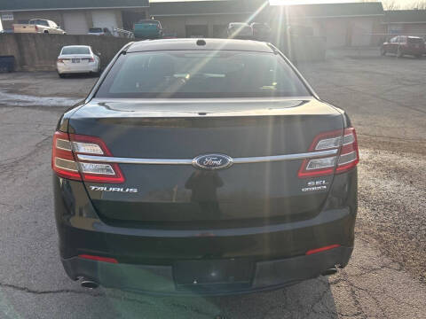 2014 Ford Taurus SEL