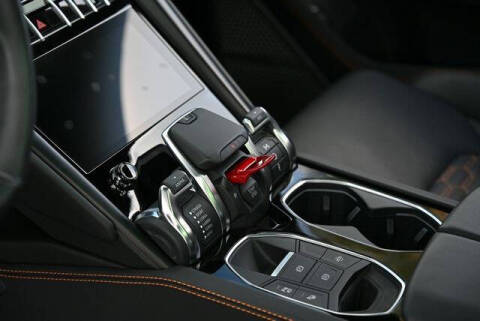 2023 Lamborghini Urus S