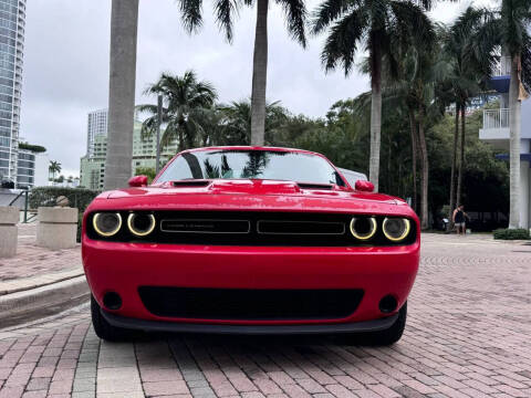 2015 Dodge Challenger SXT