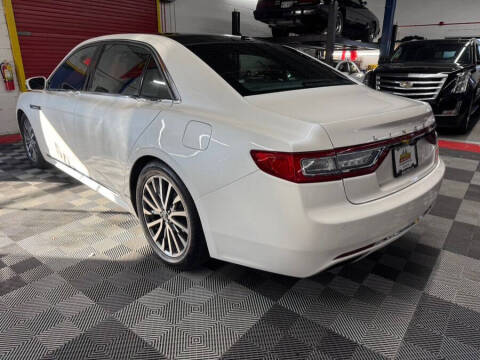 2017 Lincoln Continental Select