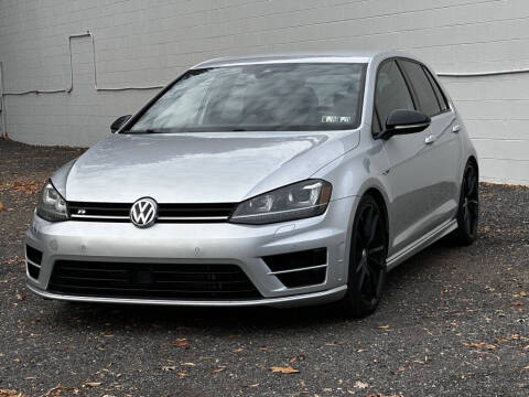 2017 Volkswagen Golf R 4Motion
