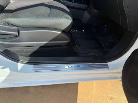 2015 Nissan LEAF