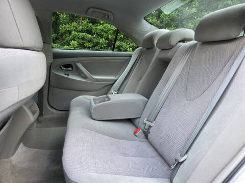 2011 Toyota Camry LE V6