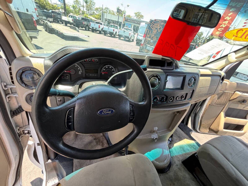 2013 Ford E-Series E-150