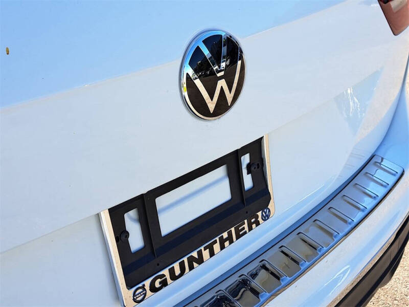 2022 Volkswagen Tiguan SE