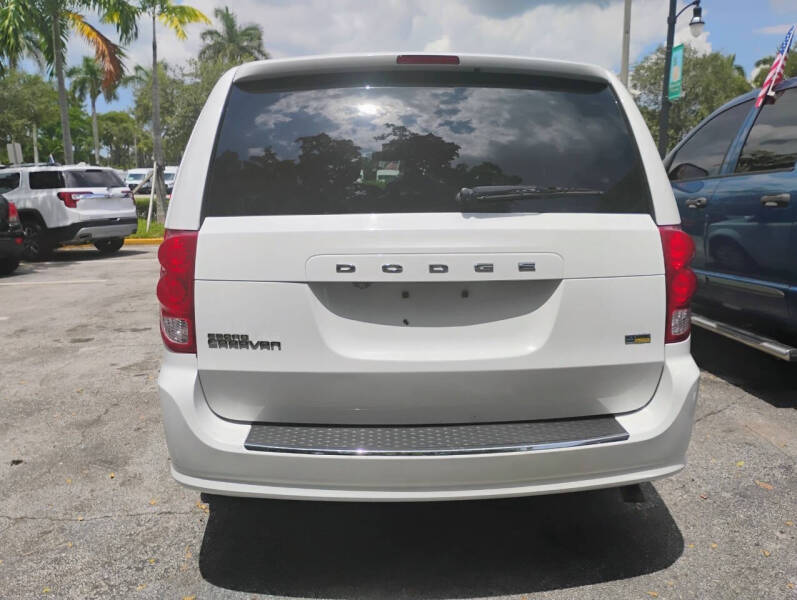 2019 Dodge Grand Caravan SE Plus