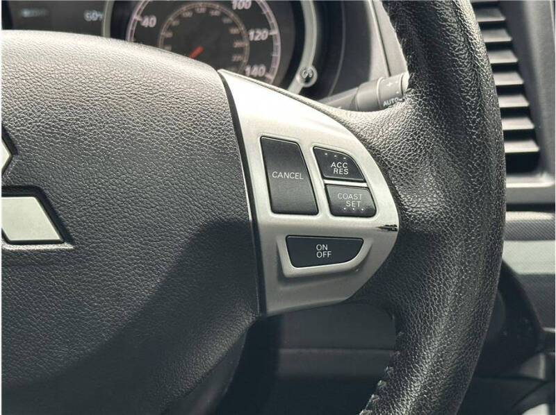 2017 Mitsubishi Lancer