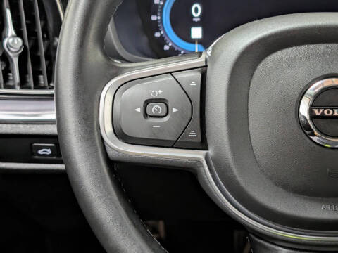 2023 Volvo S60 Recharge T8 Core Dark Theme