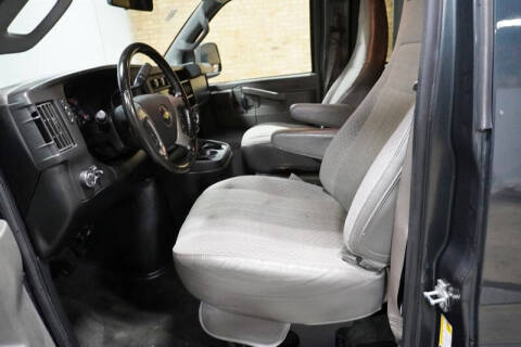 2017 Chevrolet Express LT 3500