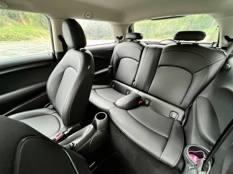 2015 MINI Hardtop 2 Door Cooper