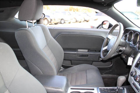 2010 Dodge Challenger SE