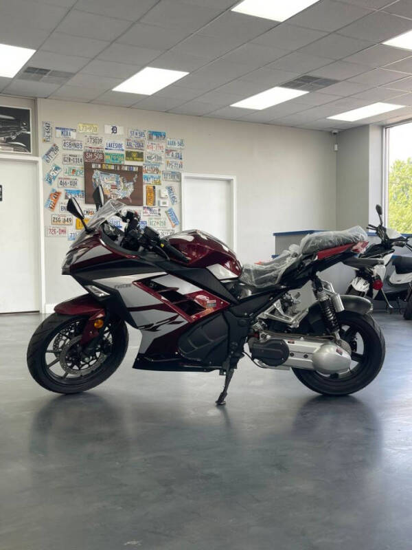 2023 FALCON RR