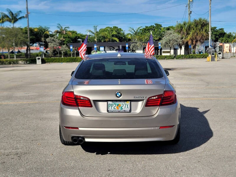 2012 BMW 5 Series 528i