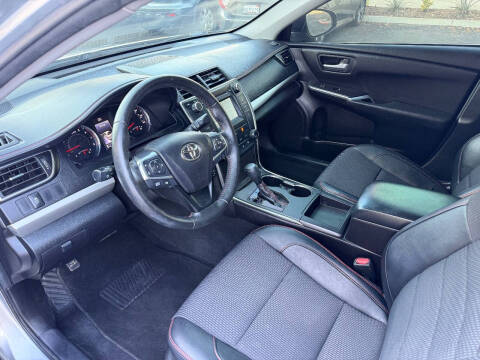 2016 Toyota Camry SE