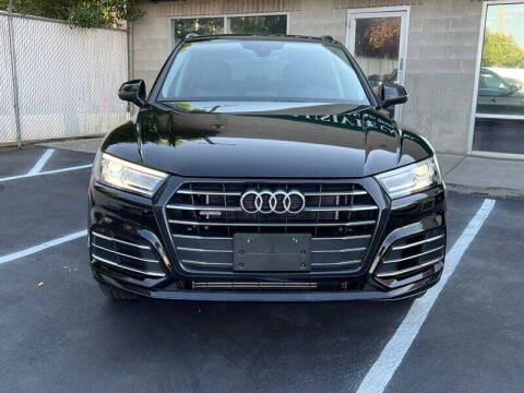 2020 Audi Q5 e quattro Premium 55 TFSI