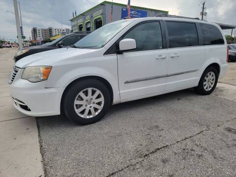 2014 Chrysler Town and Country for sale at INTERNATIONAL AUTO BROKERS INC in Hollywood FL