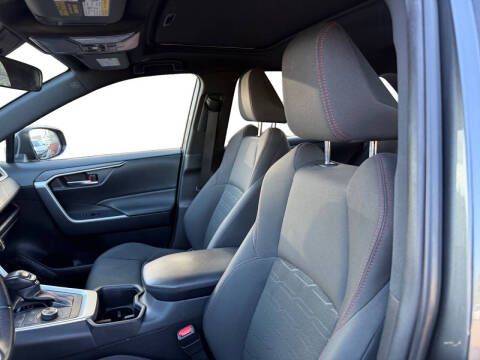 2024 Toyota RAV4 Prime SE