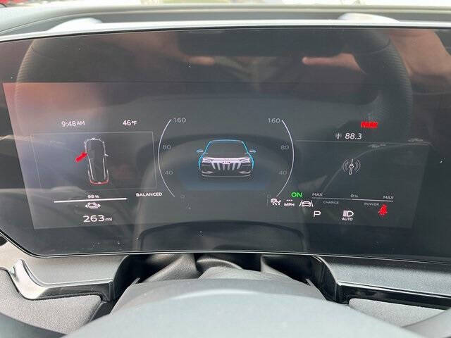 2025 Audi SQ6 e-tron quattro Prestige