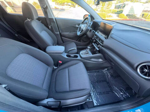 2023 Hyundai Kona SEL