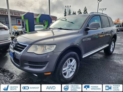 2010 Volkswagen Touareg for sale at BAYSIDE AUTO SALES in Everett WA