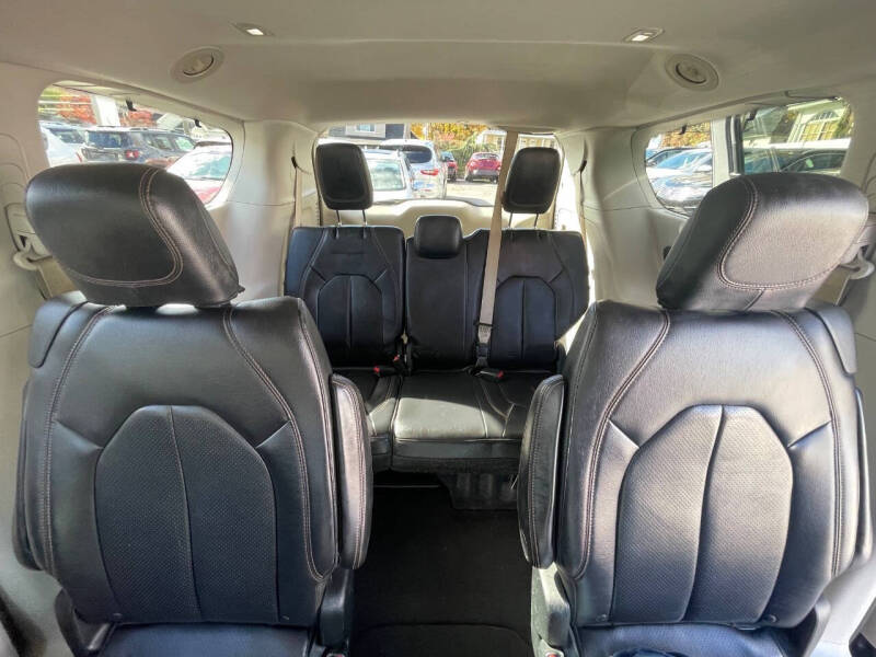 2018 Chrysler Pacifica Touring L