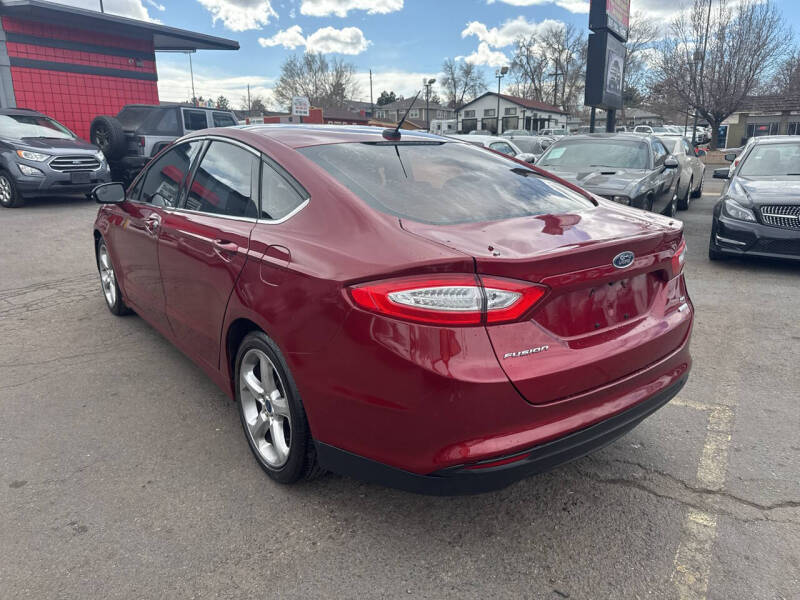 2016 Ford Fusion SE