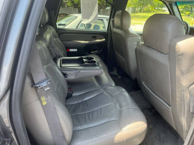 2002 Chevrolet Tahoe  - $5,495
