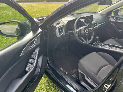 2017 Mazda MAZDA3 Sport