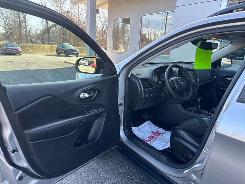 2022 Jeep Cherokee Trailhawk