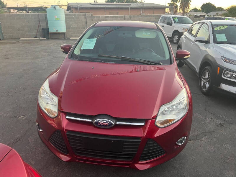 2014 Ford Focus SE's photo