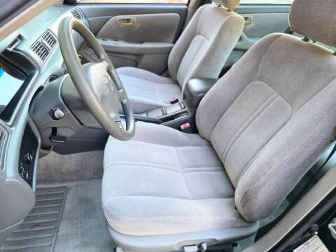 1999 Toyota Camry LE