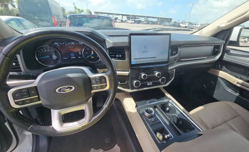 2023 Ford Expedition MAX XLT
