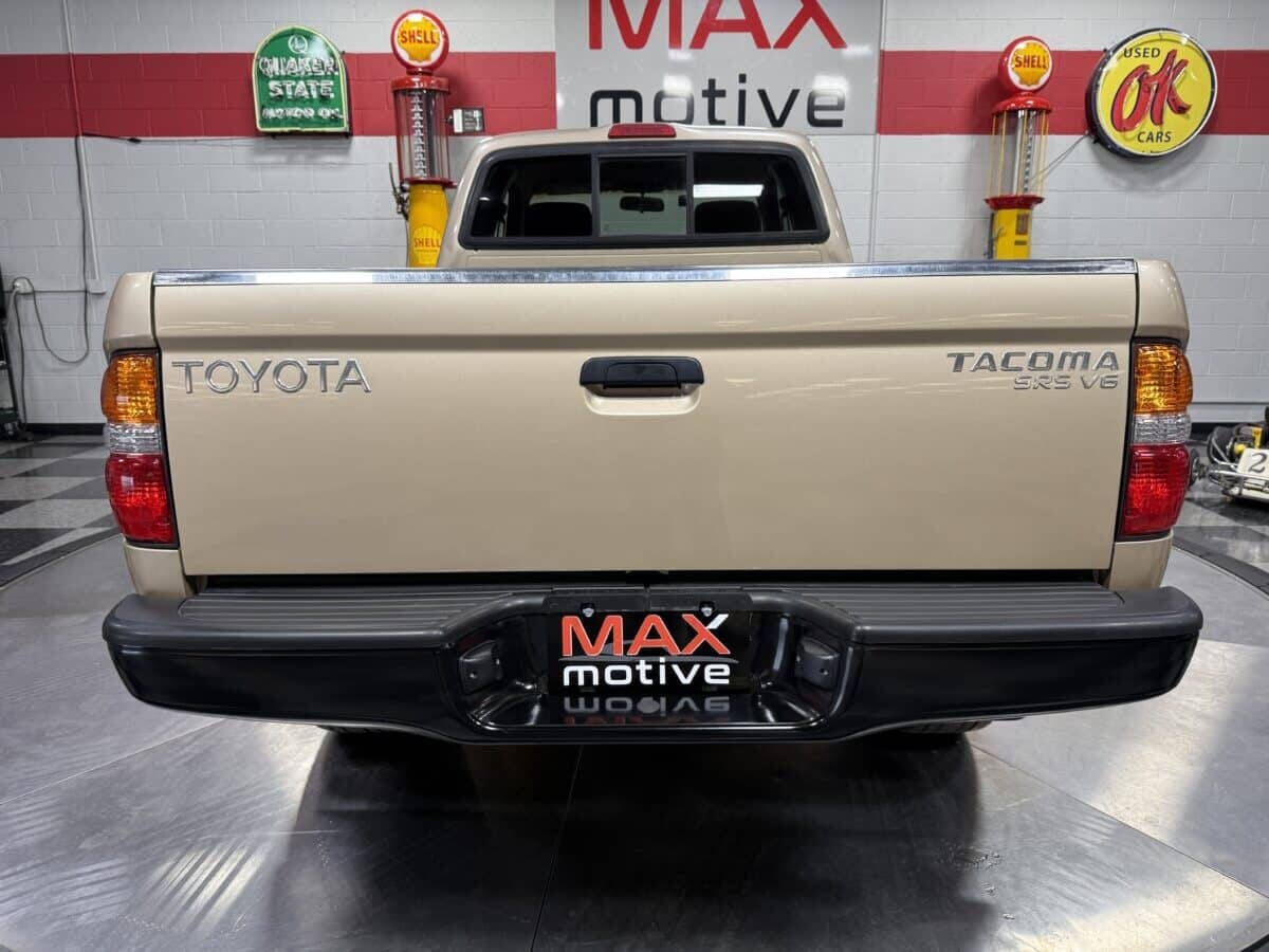 2002 Toyota Tacoma 16