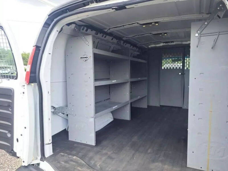 2021 Chevrolet Express 2500