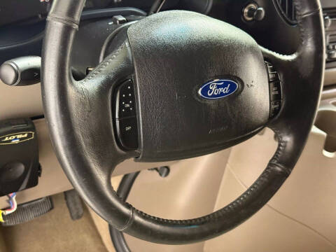 2002 Ford E-Series E-350 SD XLT