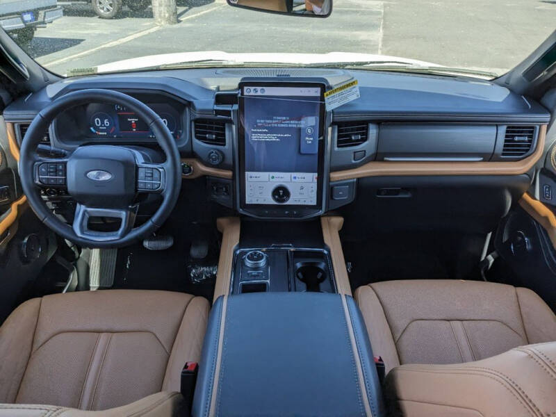 2024 Ford Expedition MAX Platinum