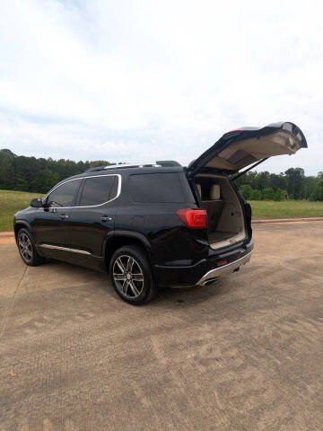 2017 GMC Acadia Denali
