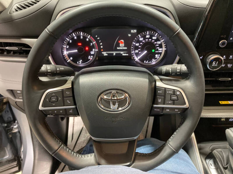 2023 Toyota Highlander XLE