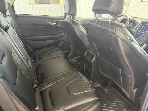 2023 Ford Edge Titanium