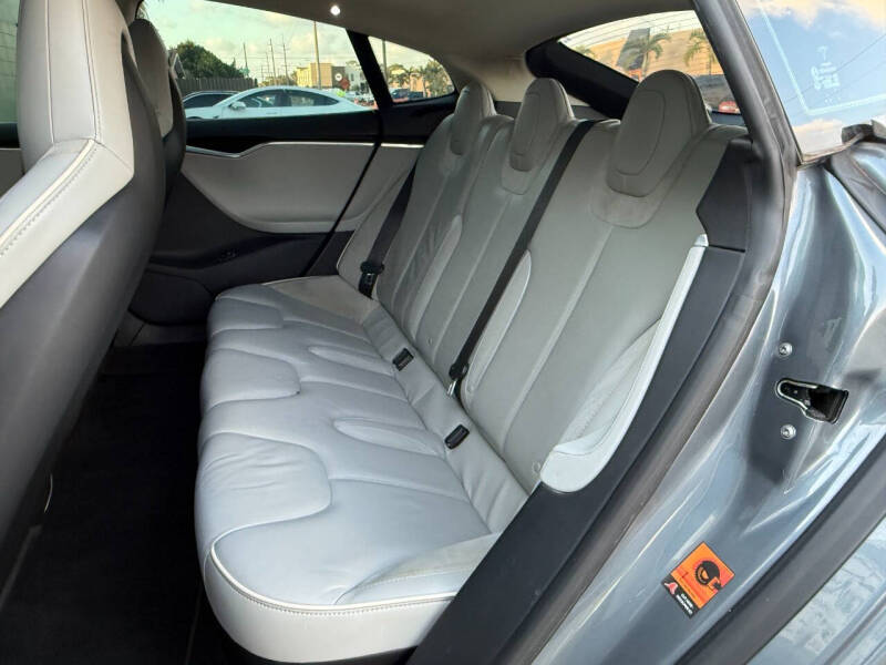 2014 Tesla Model S P85