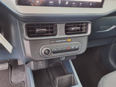 2025 Ford Maverick XL