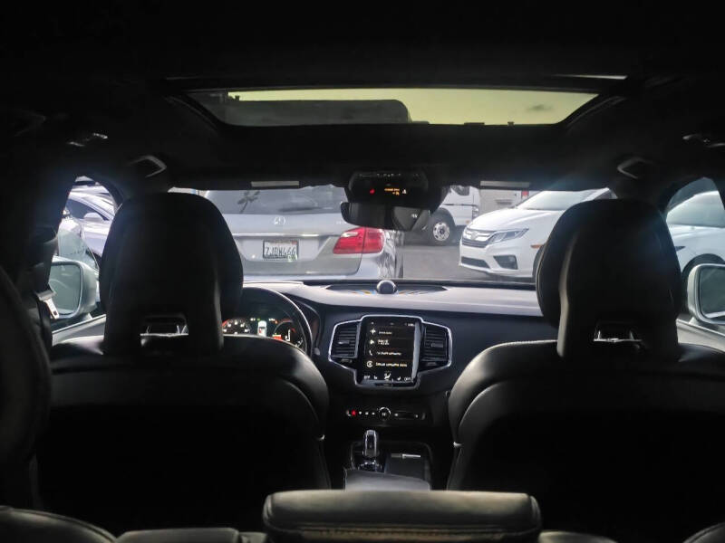 2016 Volvo XC90 T8 eAWD R-Design