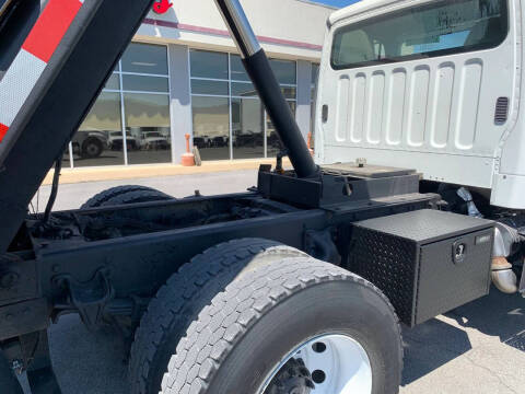 2016 Freightliner M2 106