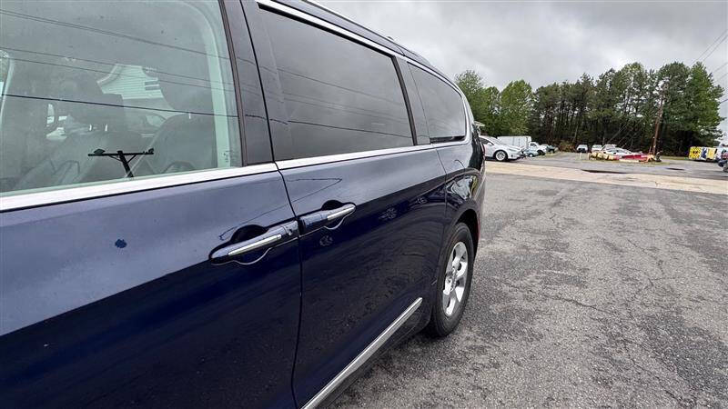 2017 Chrysler Pacifica Touring-L Plus