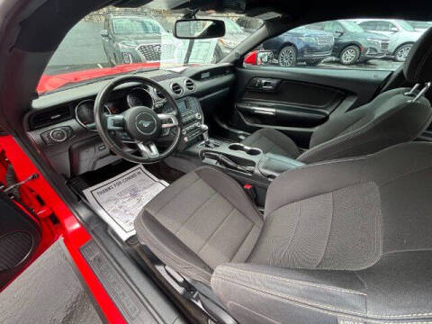 2016 Ford Mustang V6