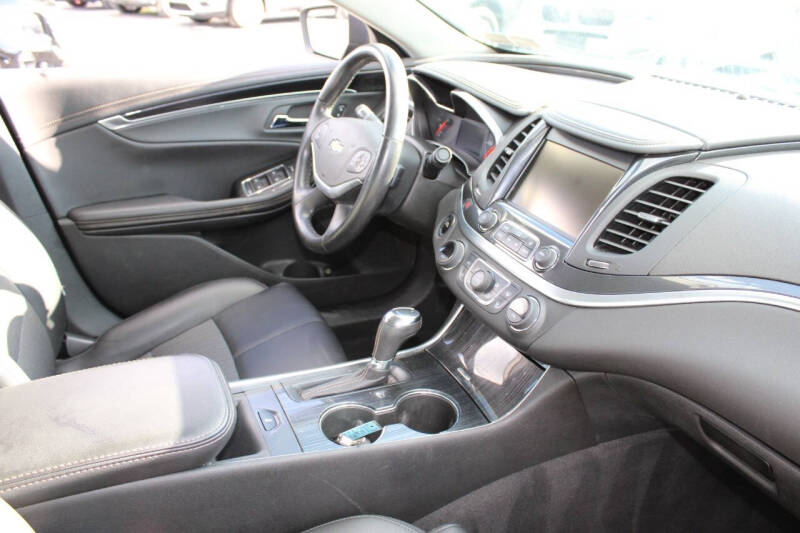 2019 Chevrolet Impala LT