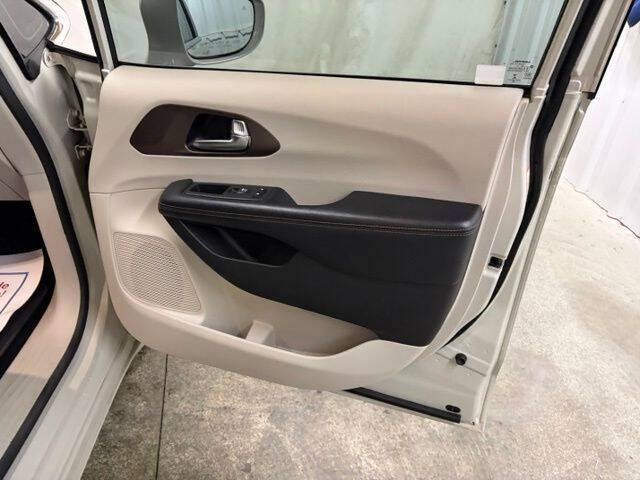 2019 Chrysler Pacifica Touring L