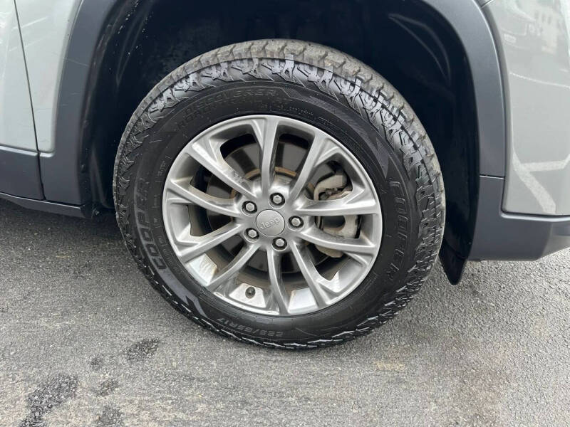 2020 Jeep Cherokee Latitude Plus