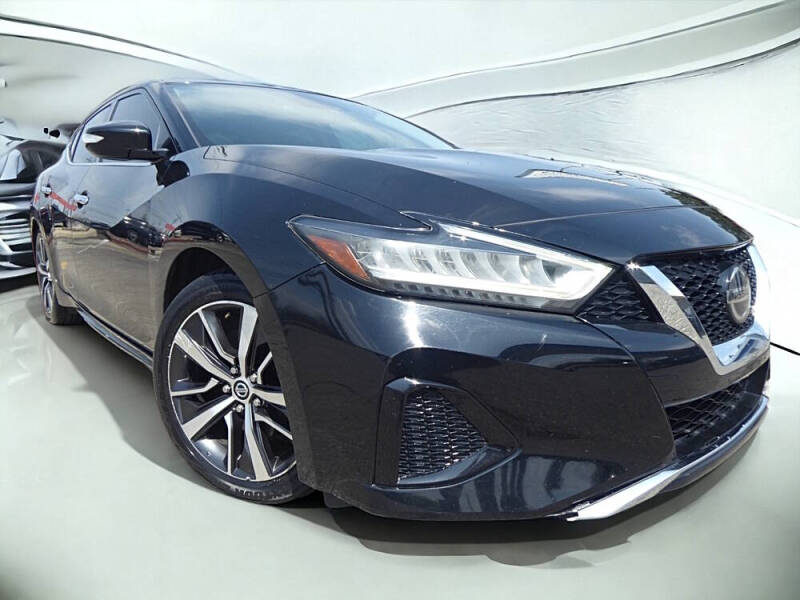 2020 Nissan Maxima SV's photo