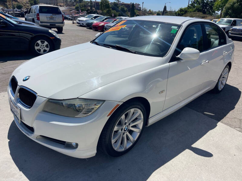 2011 BMW 3 Series 328i photo 3